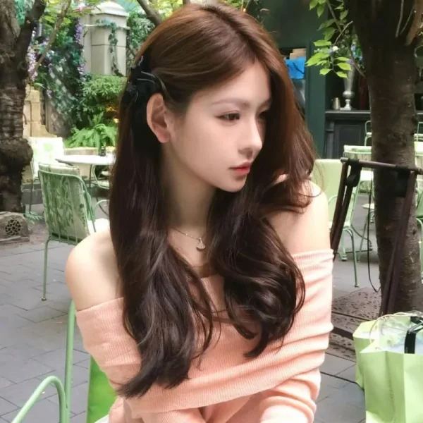 温哥华高端清纯女Molly