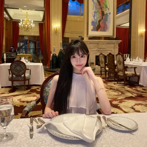 洛杉矶高端包养女婉婉