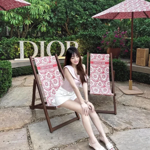 洛杉矶高端约炮女婉婉