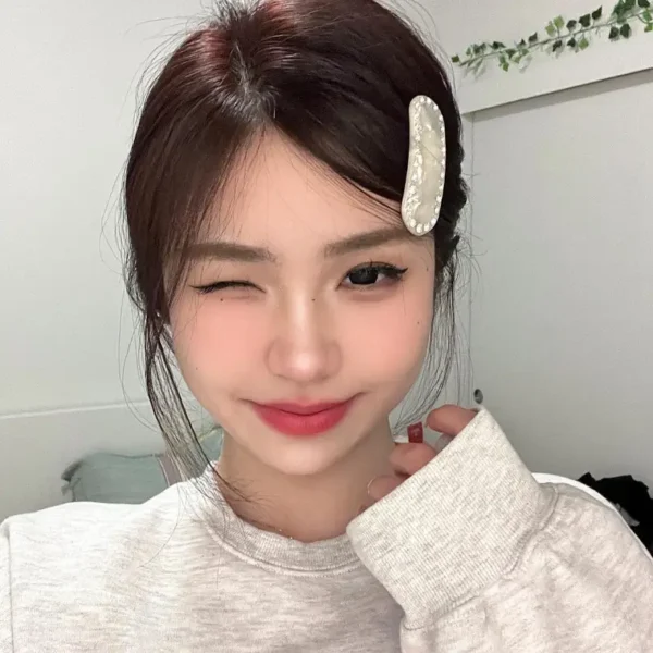 波士顿高端包养女Chiara