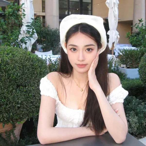 旧金山高端包养女Alina