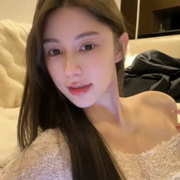波士顿高端包养女Amber