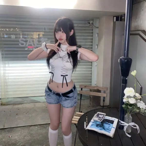 波士顿高端包养女Anaïs