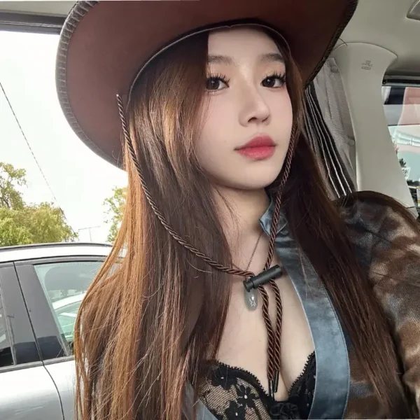 纽约高端伴游女Anneliese