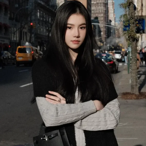 洛杉矶高端包养女Beatrice