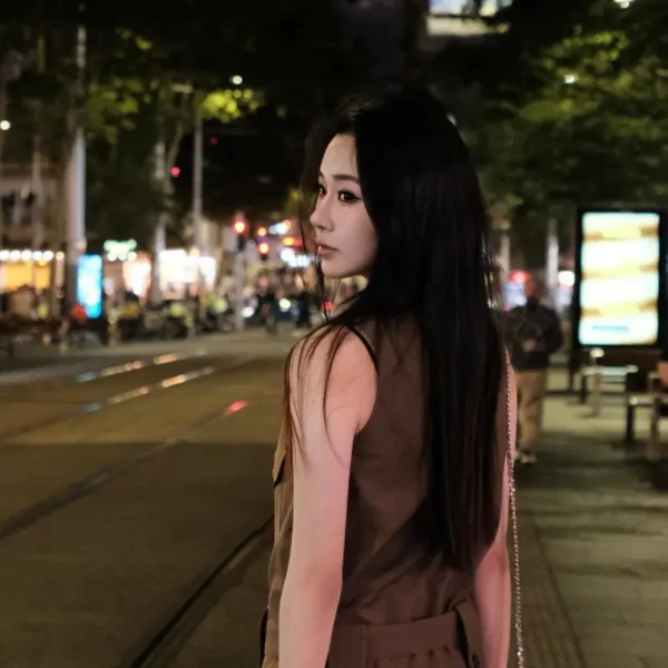 洛杉矶高端伴游女Camila