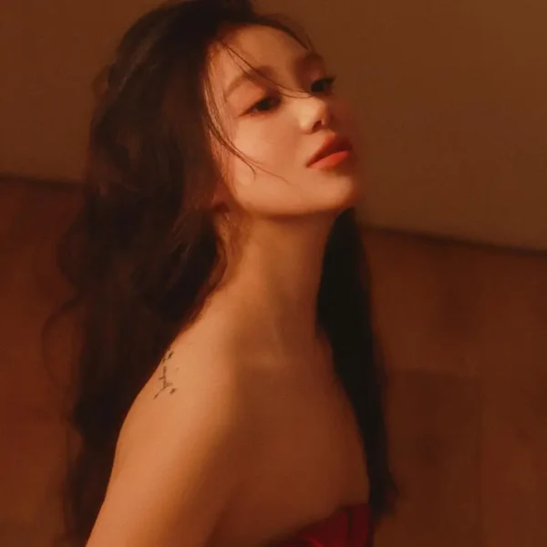 温哥华高端陪玩女Camila