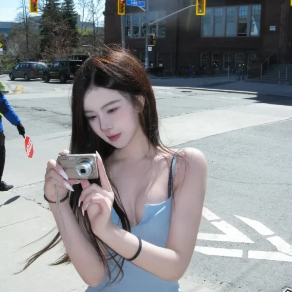 多伦多高端伴游女Camille