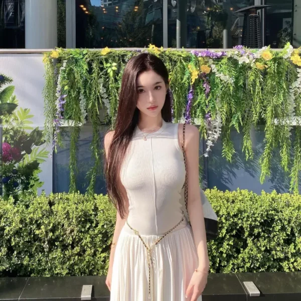纽约高端包养女Claire