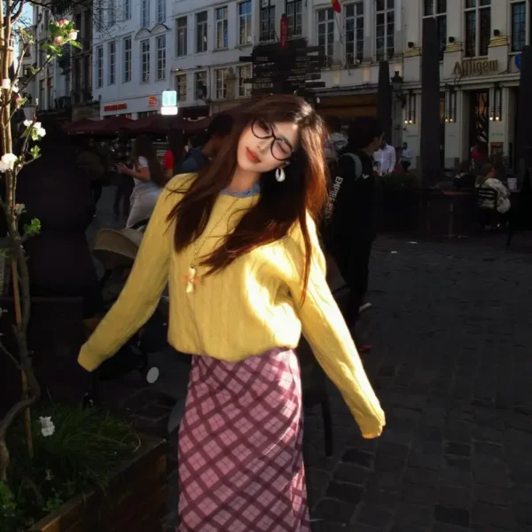 西雅图高端包养女Daniela