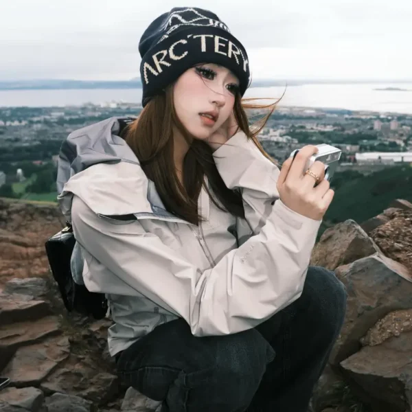 西雅图模特外围Daniela
