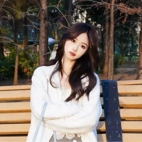 纽约高端包养女Ella