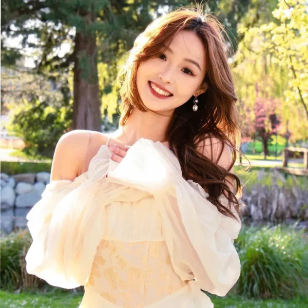 纽约高端外围女Ella