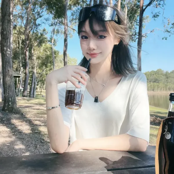 纽约高端约炮女Elsa
