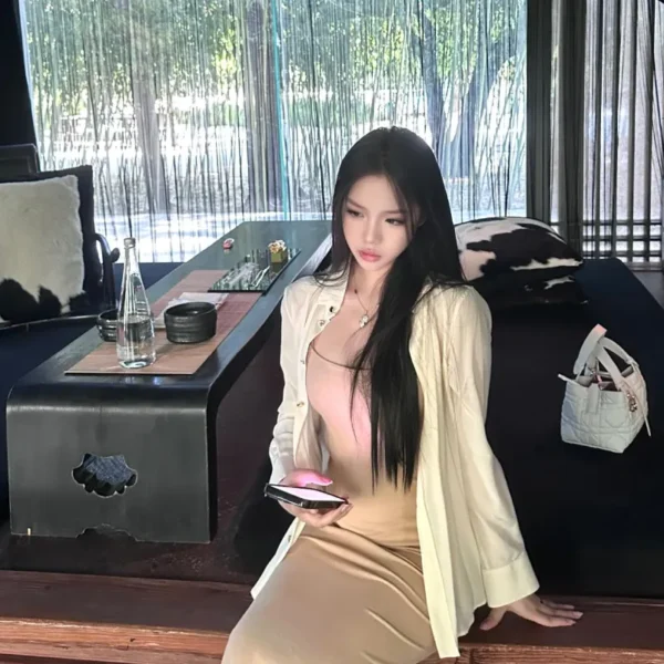 旧金山高端包养女Emily