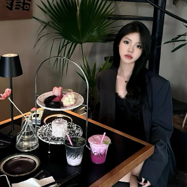 旧金山高端伴游女Emily