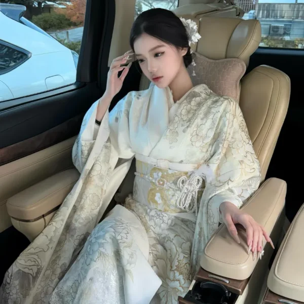 旧金山高端外围女Emily