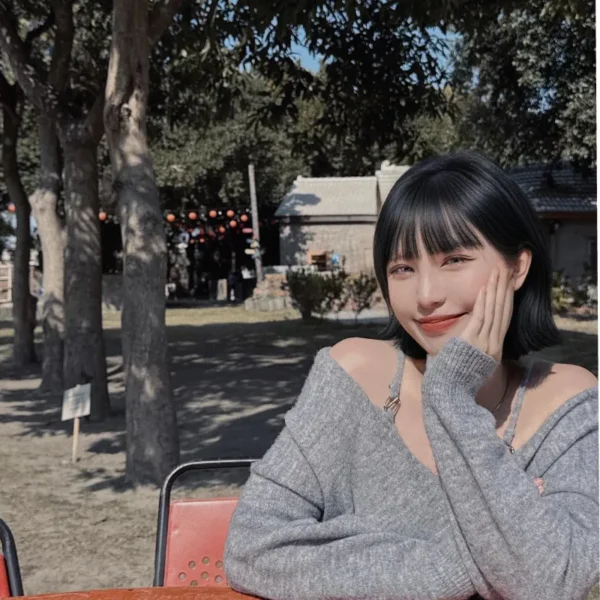 温哥华高端约炮女Faith