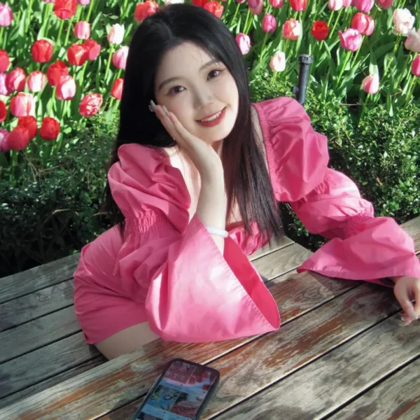 纽约高端伴游女Greta