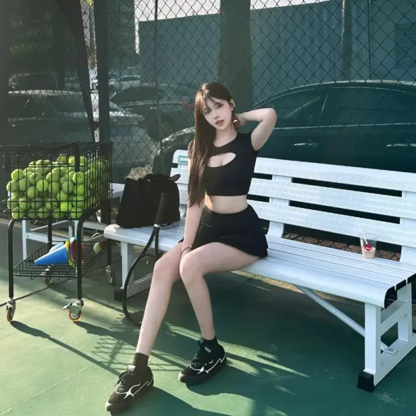 温哥华高端约炮女Juliette