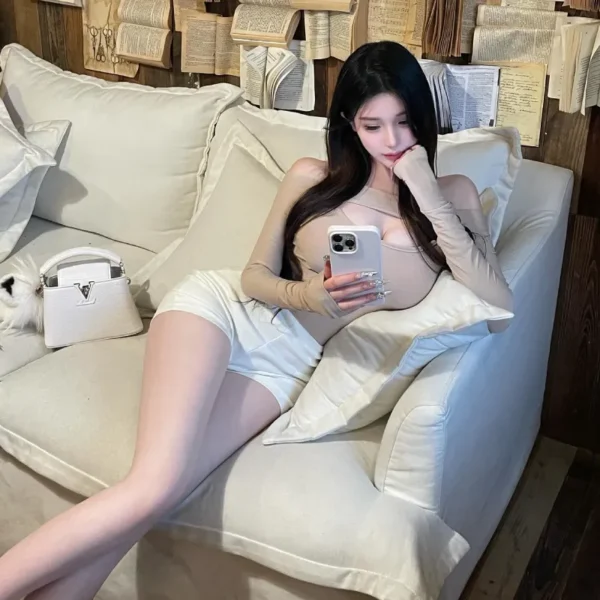 纽约高端极品女Kimberly