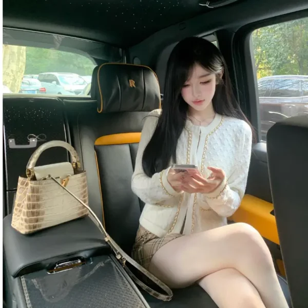 圣地亚哥甜美外围Lily