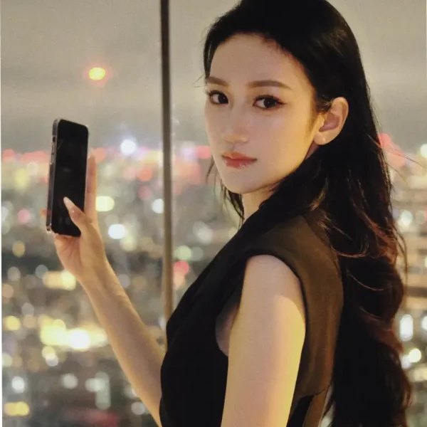温哥华高端陪玩女Lily