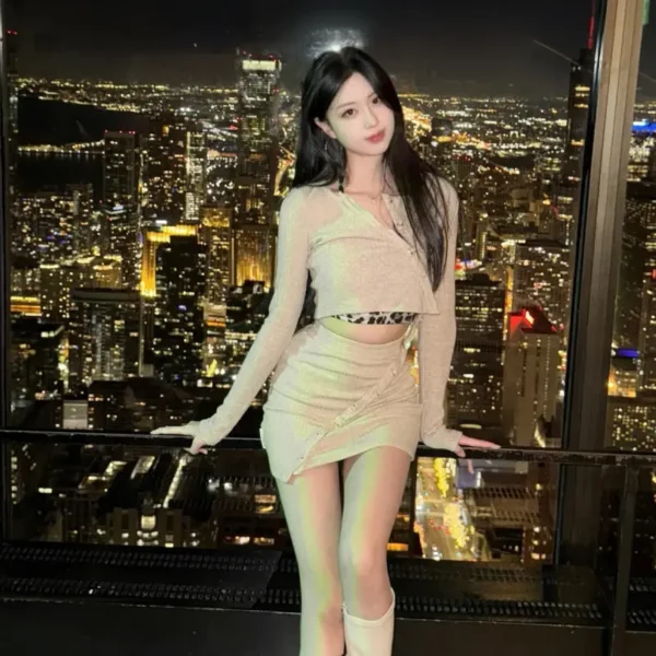 纽约高端陪玩女Luiza