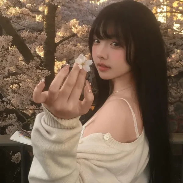 洛杉矶高端包养女Manon