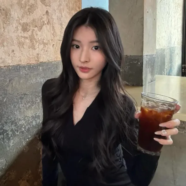 芝加哥高端包养女Olivia