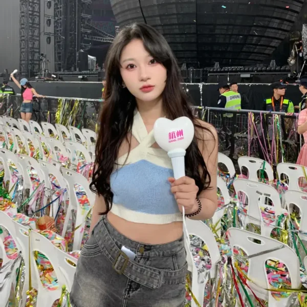 纽约高端伴游女曼曼