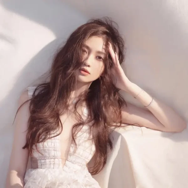 洛杉矶高端包养女瑶儿