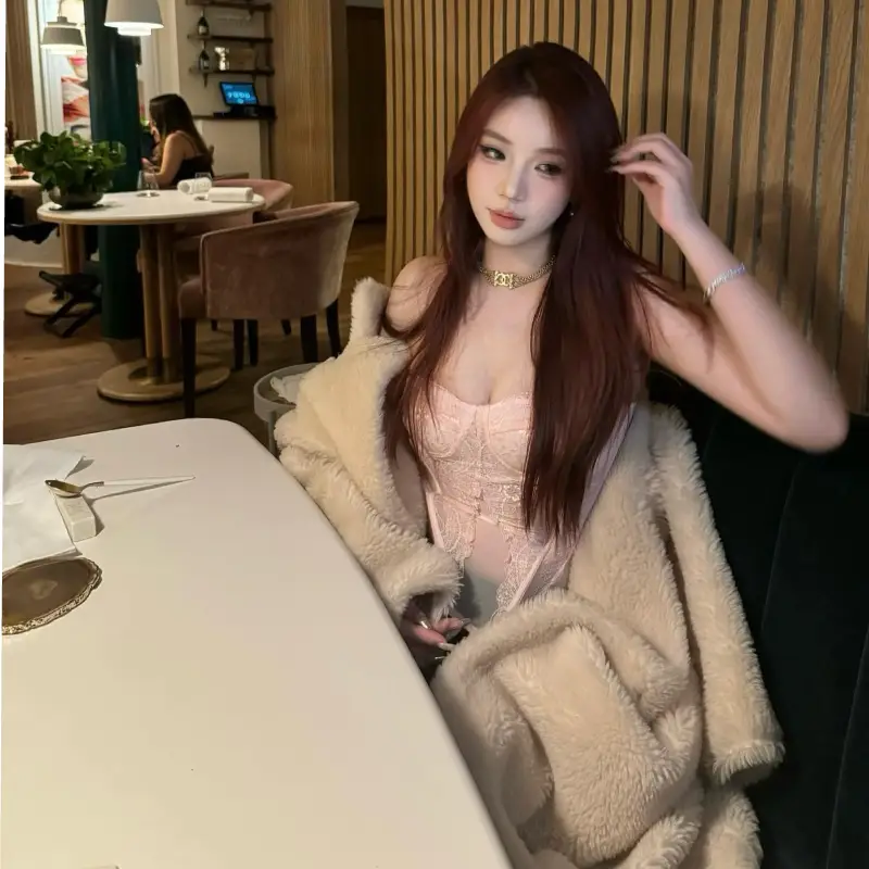 纽约高端外围女Kiara