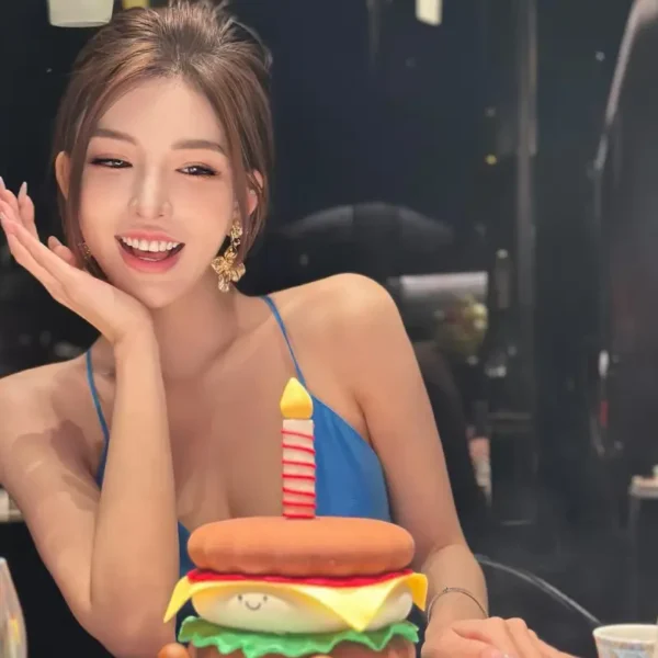 旧金山高端一夜情女Kylie