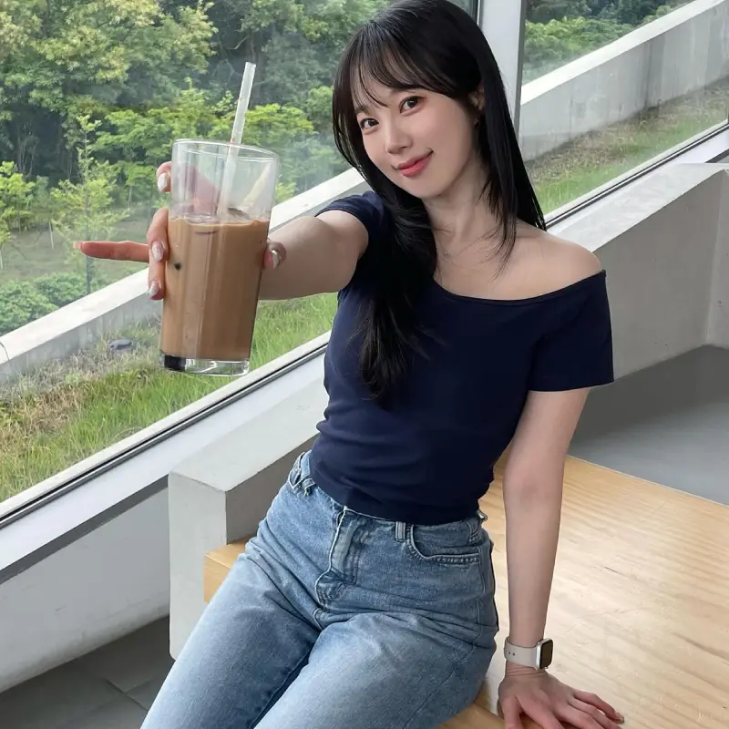 西雅图高端外围女Loretta