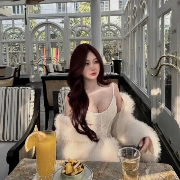 圣地亚哥高端包养女Selah