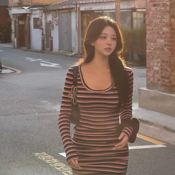温哥华高端约炮女Sophia