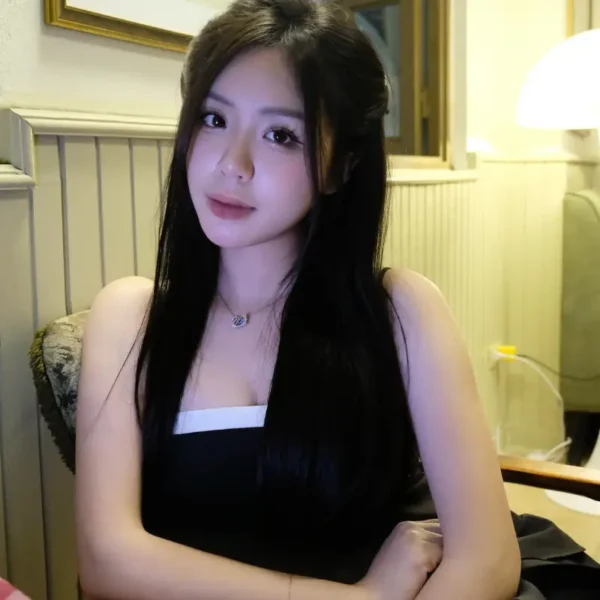 温哥华高端陪玩女Story