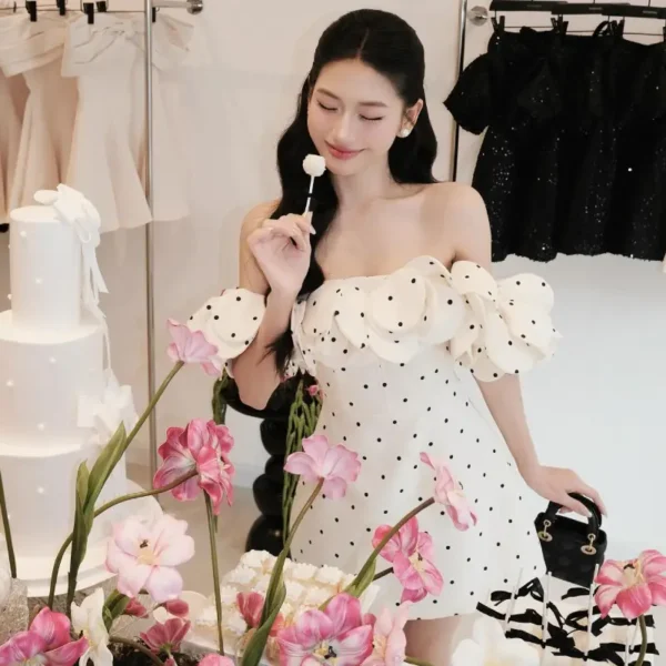 多伦多高端陪玩女Vienna