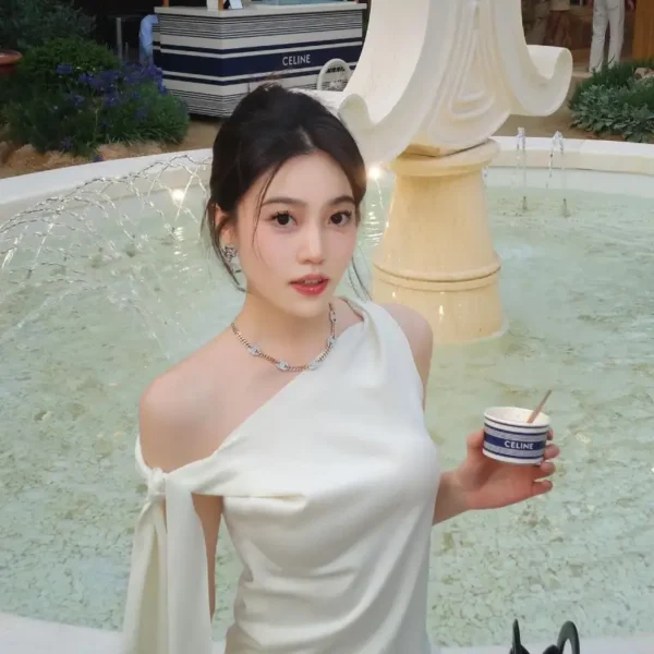 西雅图高端陪玩女Yolanda