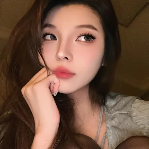 旧金山高端包养女Jewel