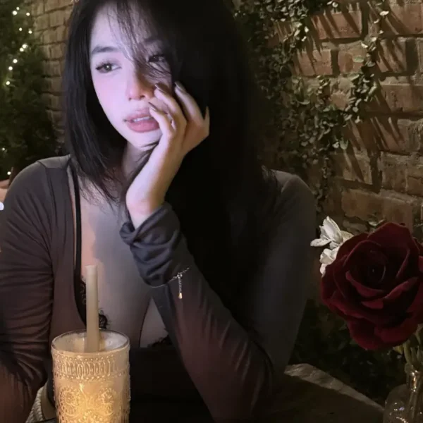 纽约高端极品女Megan
