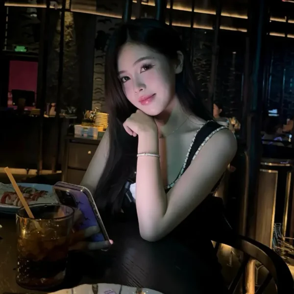 迈阿密高端做爱女Raven