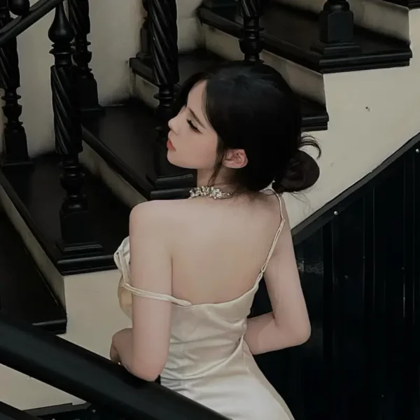 温哥华高端包养女Linda