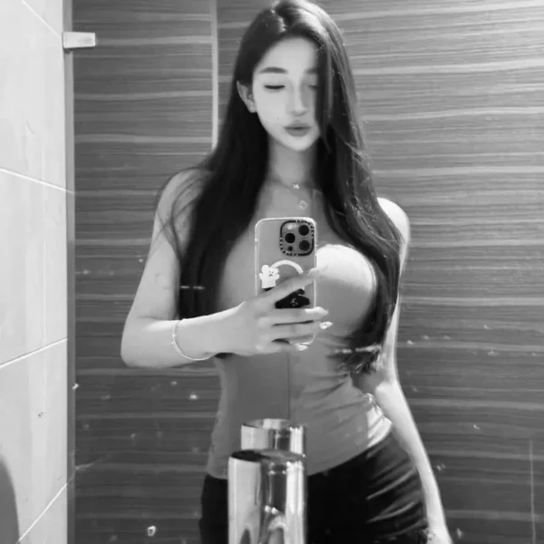 圣地亚哥高端包养女Trinity