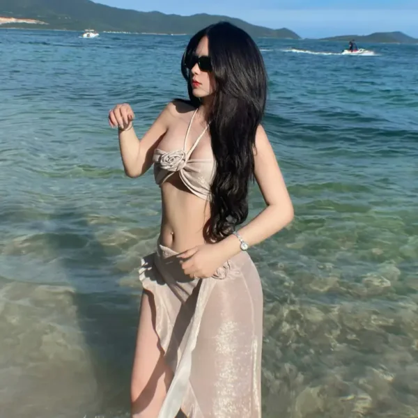 温哥华高端约炮女Linda