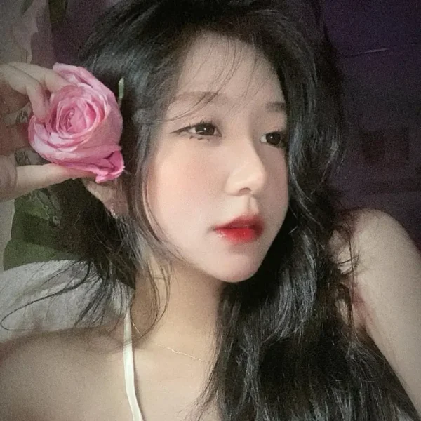 温哥华高端陪玩女Lucy