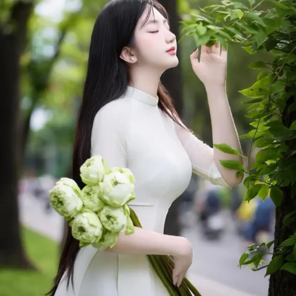 温哥华高端约炮女Mila