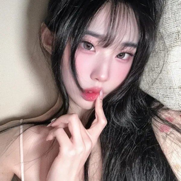 旧金山高端极品女Trisha