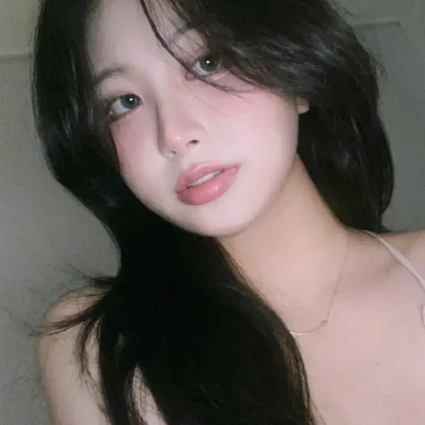 温哥华高端陪玩女Josie